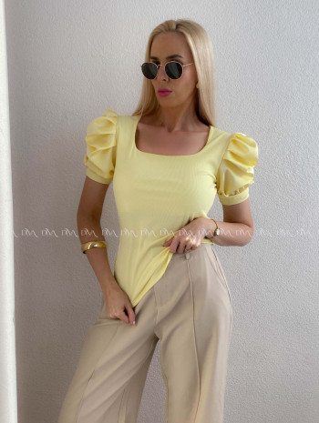 Top so saténovými puf rukávmi žltý AB 301