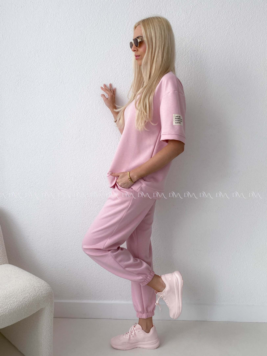 Pohodlný komplet s nášivkou ružový AB 128