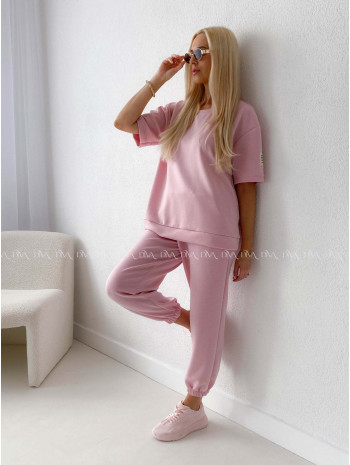 Pohodlný komplet s nášivkou ružový AB 128