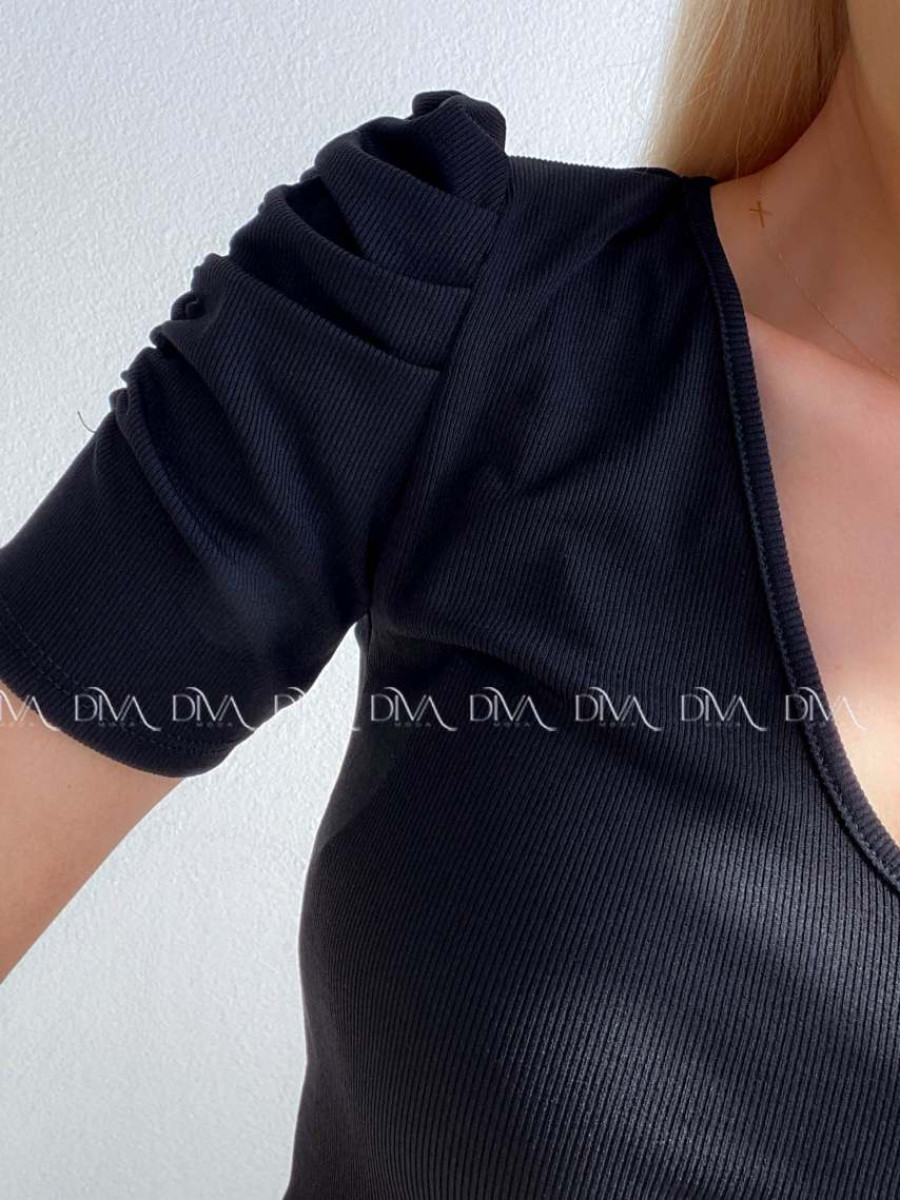 Rebrovaný top s riasenými rukávmi čierny Mirau AB 204