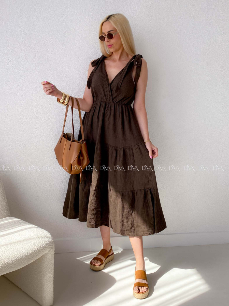Mušelínové maxi šaty s vázáním na ramenou čokoládové AB 159
