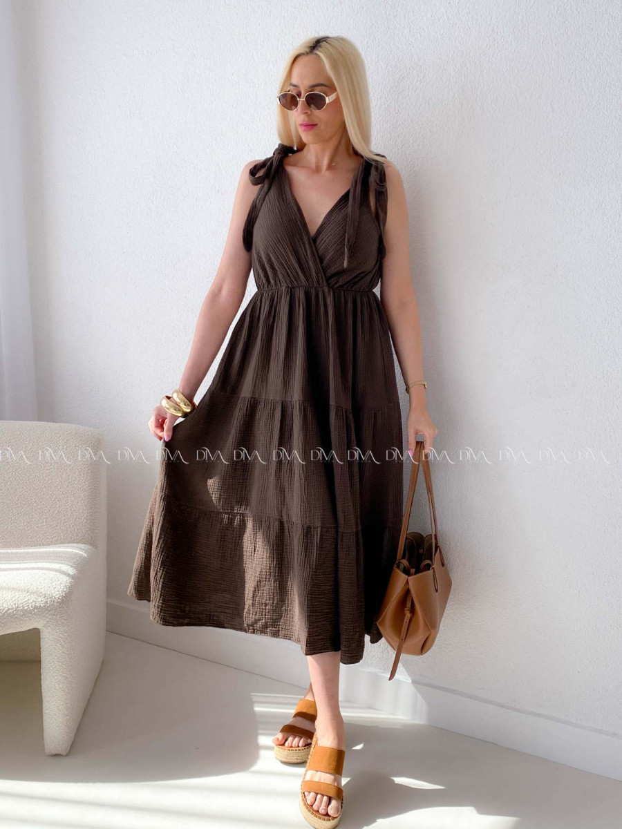 Mušelínové maxi šaty s vázáním na ramenou čokoládové AB 159