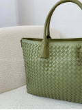 Prepletaná shopper kabelka zelená