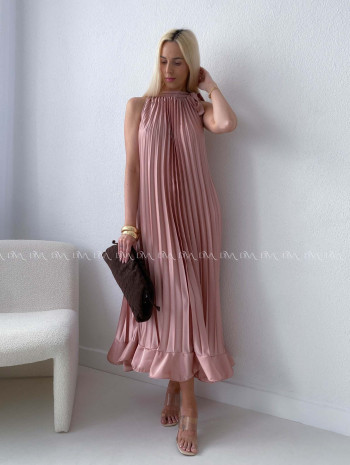 Elegantné saténové plisované maxi šaty blush pink AB 171