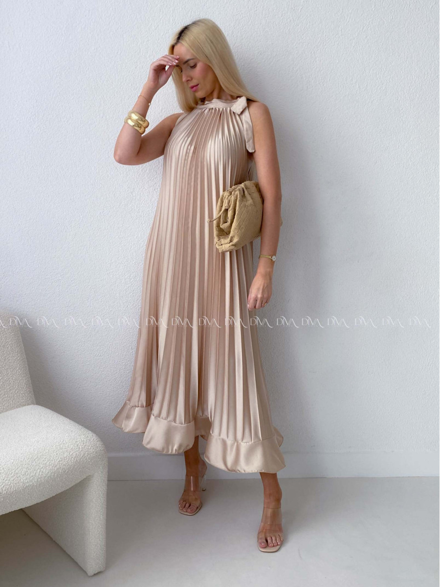 Elegantné saténové plisované maxi šaty zlaté AB 171