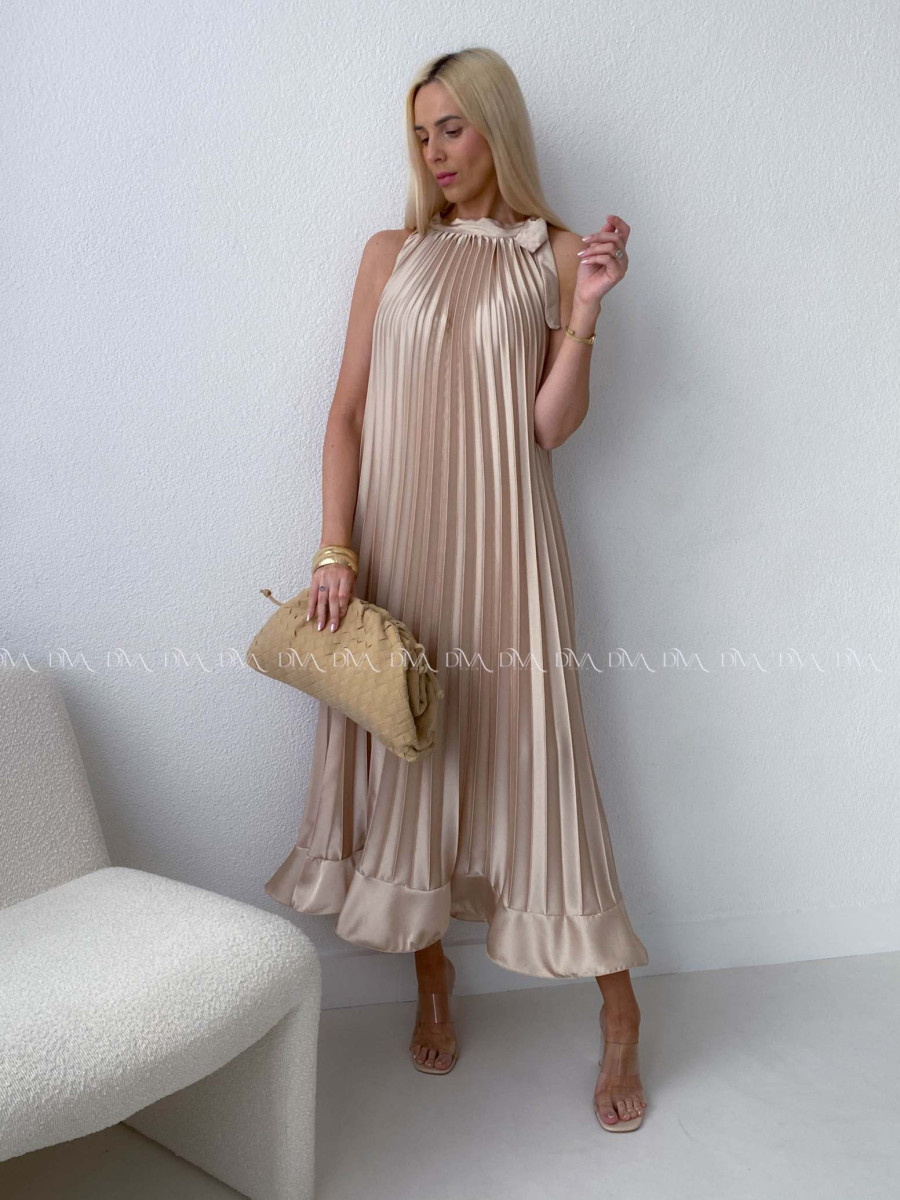 Elegantné saténové plisované maxi šaty zlaté AB 171