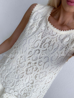 Krajkované šaty bez rukávov Alis vanilkové K 368