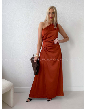 Elegantné splývavé šaty na jedno rameno tehlové AB 191