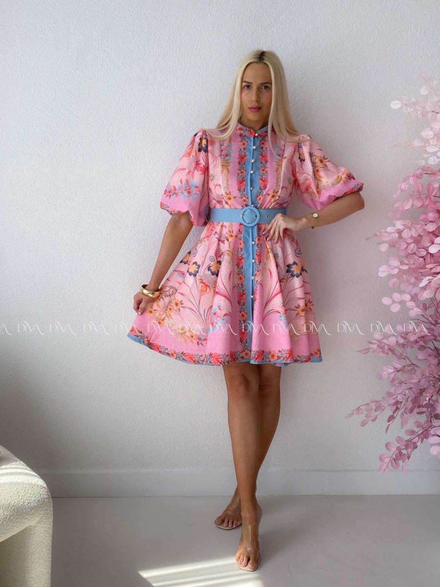 Elegantné kvetinové šaty s puf rukávom krátke Yasmin ružové AB 249 Elegantné kvetinové šaty s puf rukávom krátke Yasmin ružové AB 249
