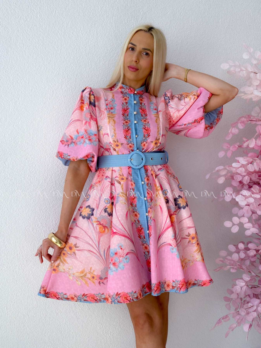 Elegantné kvetinové šaty s puf rukávom krátke Yasmin ružové AB 249 Elegantné kvetinové šaty s puf rukávom krátke Yasmin ružové AB 249