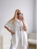 Mušelínová oversize košeľa s vreckom biela AB 314 Mušelínová oversize košeľa s vreckom biela AB 314
