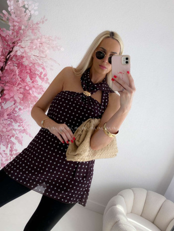 Ľahký bodkovaný top so zlatou sponou čokoládový AB 268