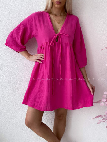 Mušelínové krátke šaty s viazaním fuchsia AB 400