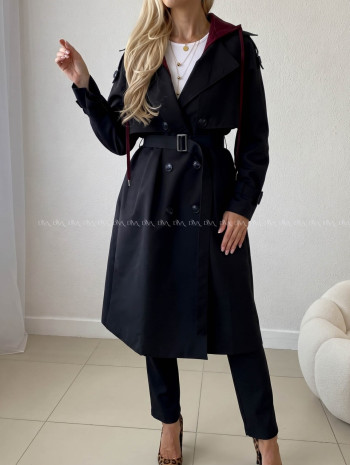 Čierny prechodný trenchcoat AB 91 Čierny prechodný trenchcoat AB 91