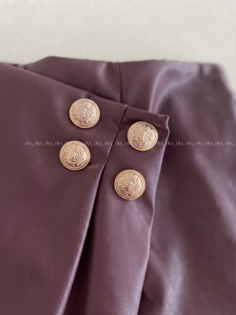 Koženkový skort s gombíkmi burgundy AB 701