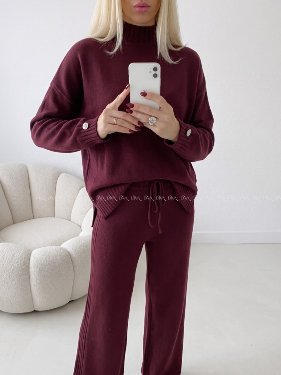 Úpletový komplet sveter + nohavice burgundy AA 157