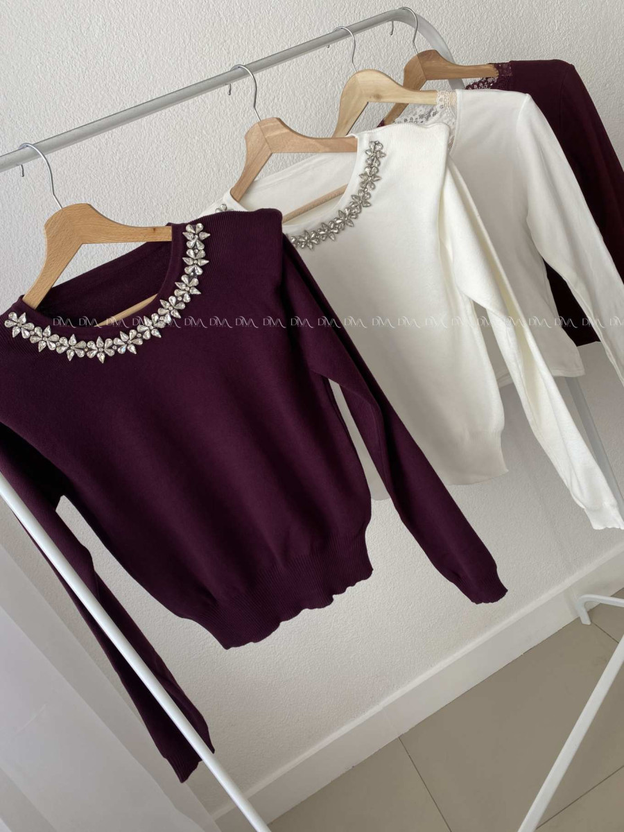Úpletový sveter s kamienkami burgundy AB 850