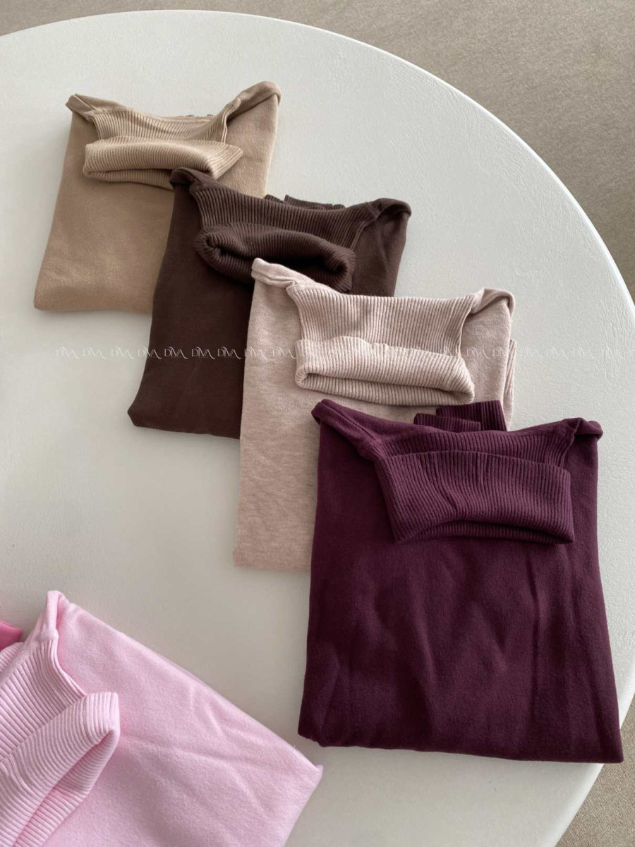 Basic hladký rolák kakao/čokoláda SS 23 Basic hladký rolák kakao/čokoláda SS 23