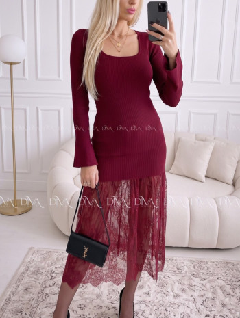 Úpletové maxi šaty s krajkovanou sukňou burgundy AA 119