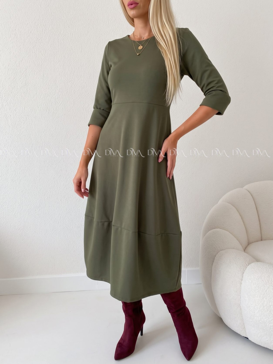 Maxi šaty hruškového strihu khaki zelené A 105