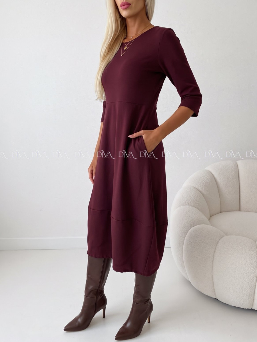 Maxi šaty hruškového strihu burgundy AA 105 Maxi šaty hruškového strihu burgundy AA 105