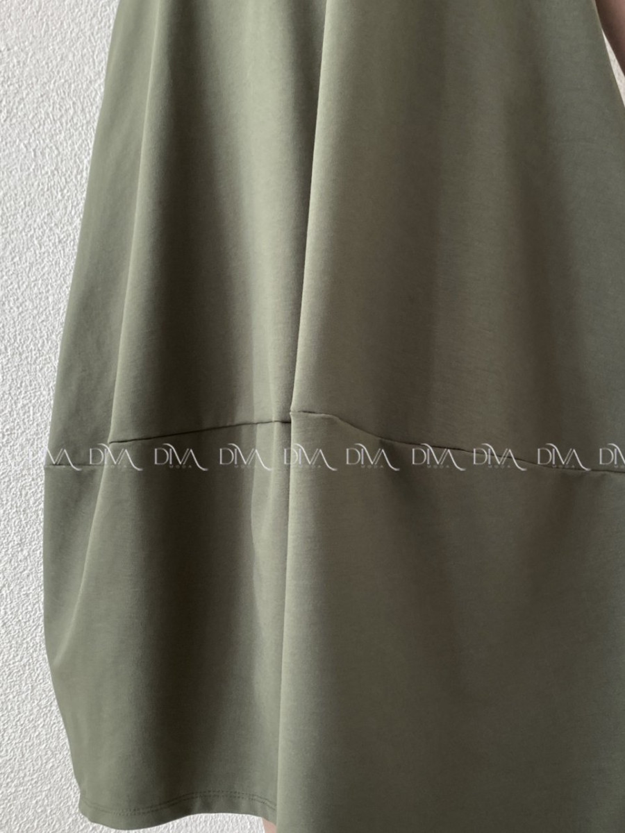 Maxi šaty hruškového strihu khaki zelené A 105
