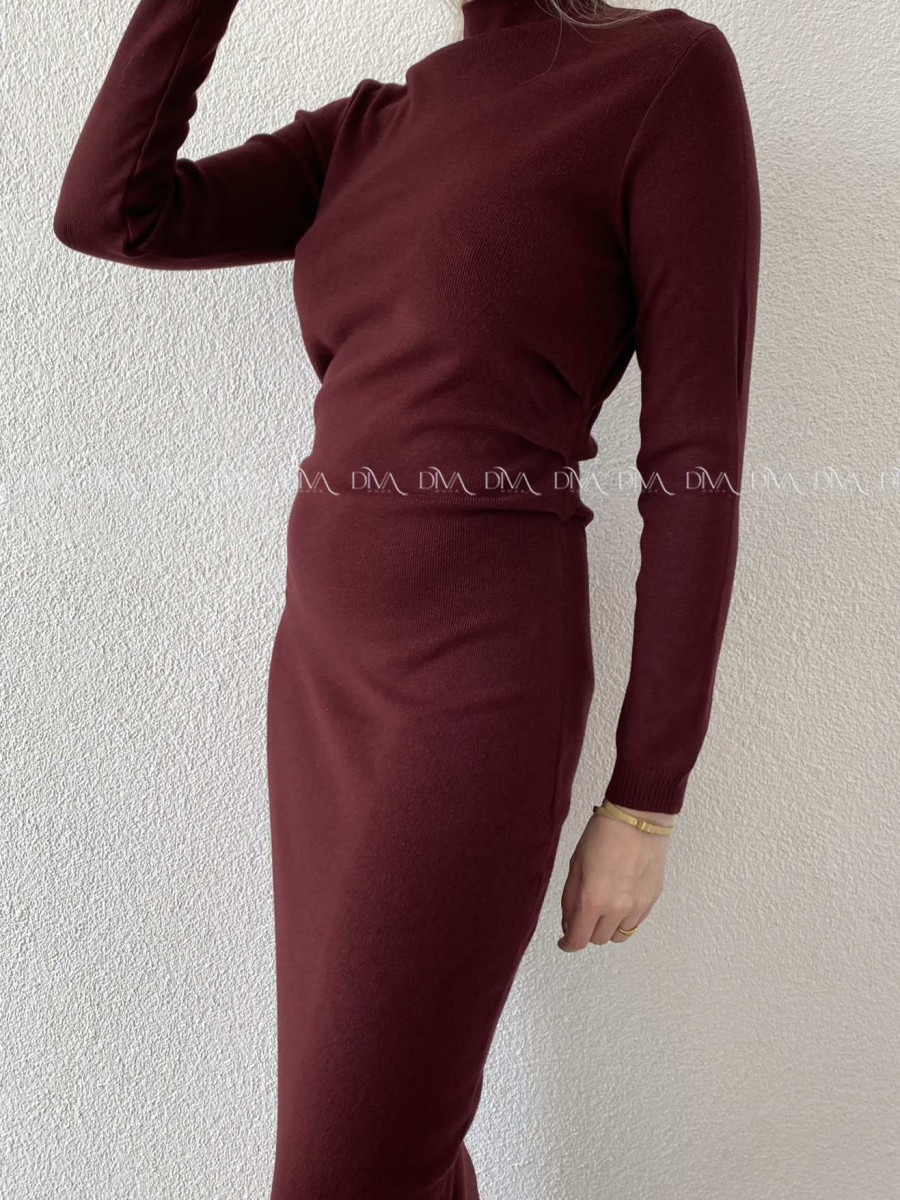 Úpletové maxi šaty s riasením burgundy AB 599